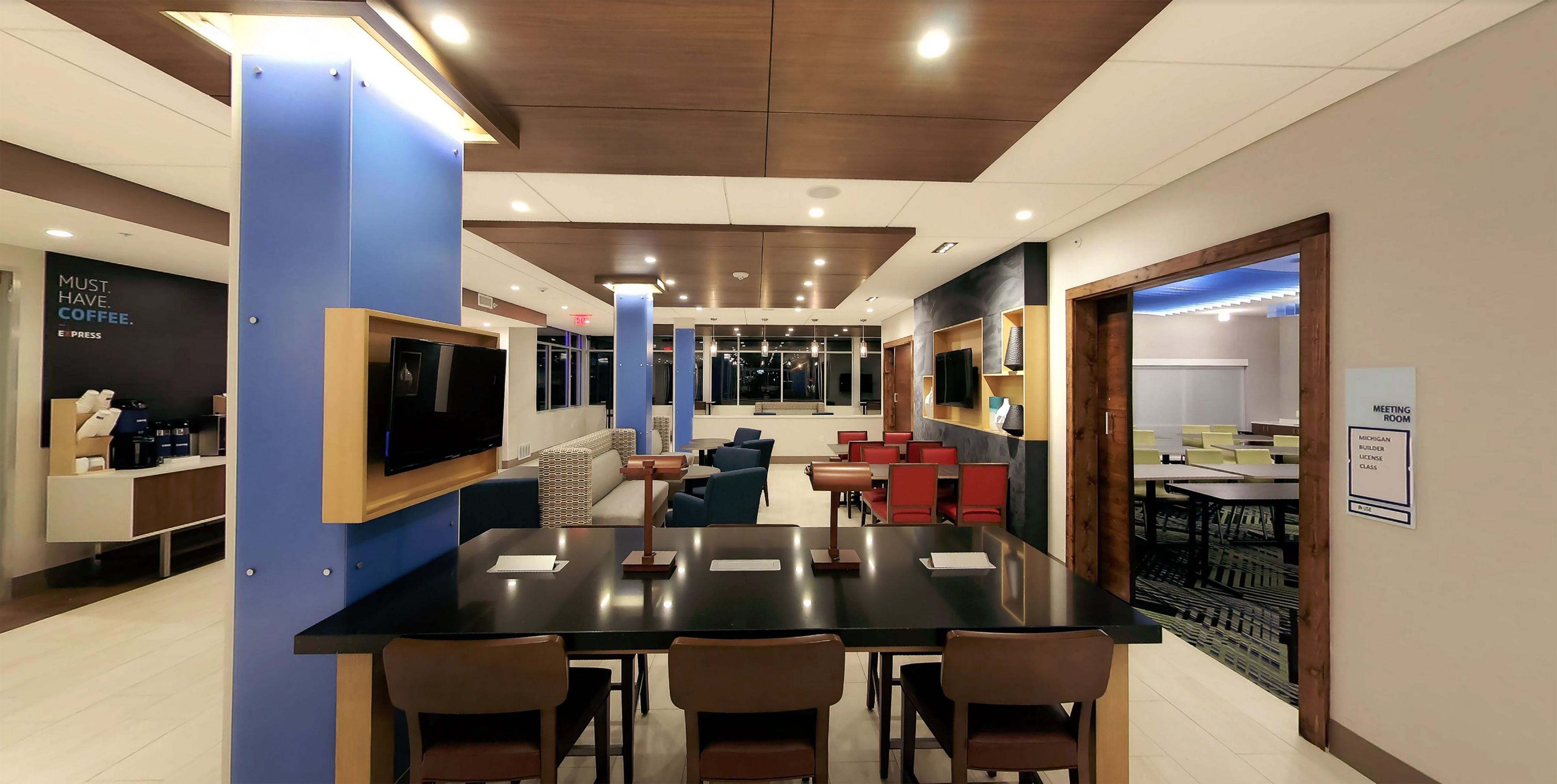 Holiday Inn Express and Suites Detroit Northwest - Livonia