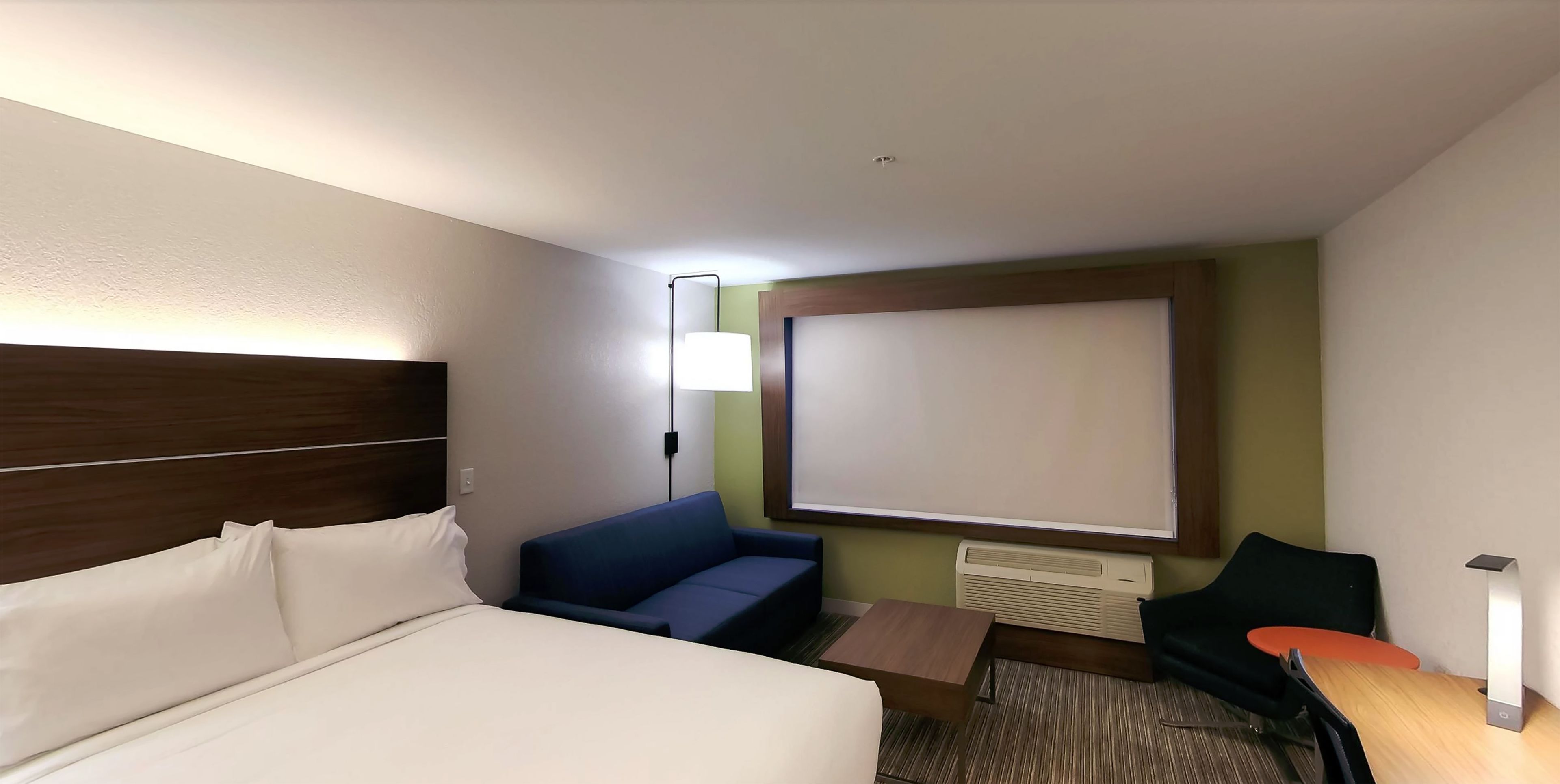 Holiday Inn Express and Suites Detroit Northwest - Livonia