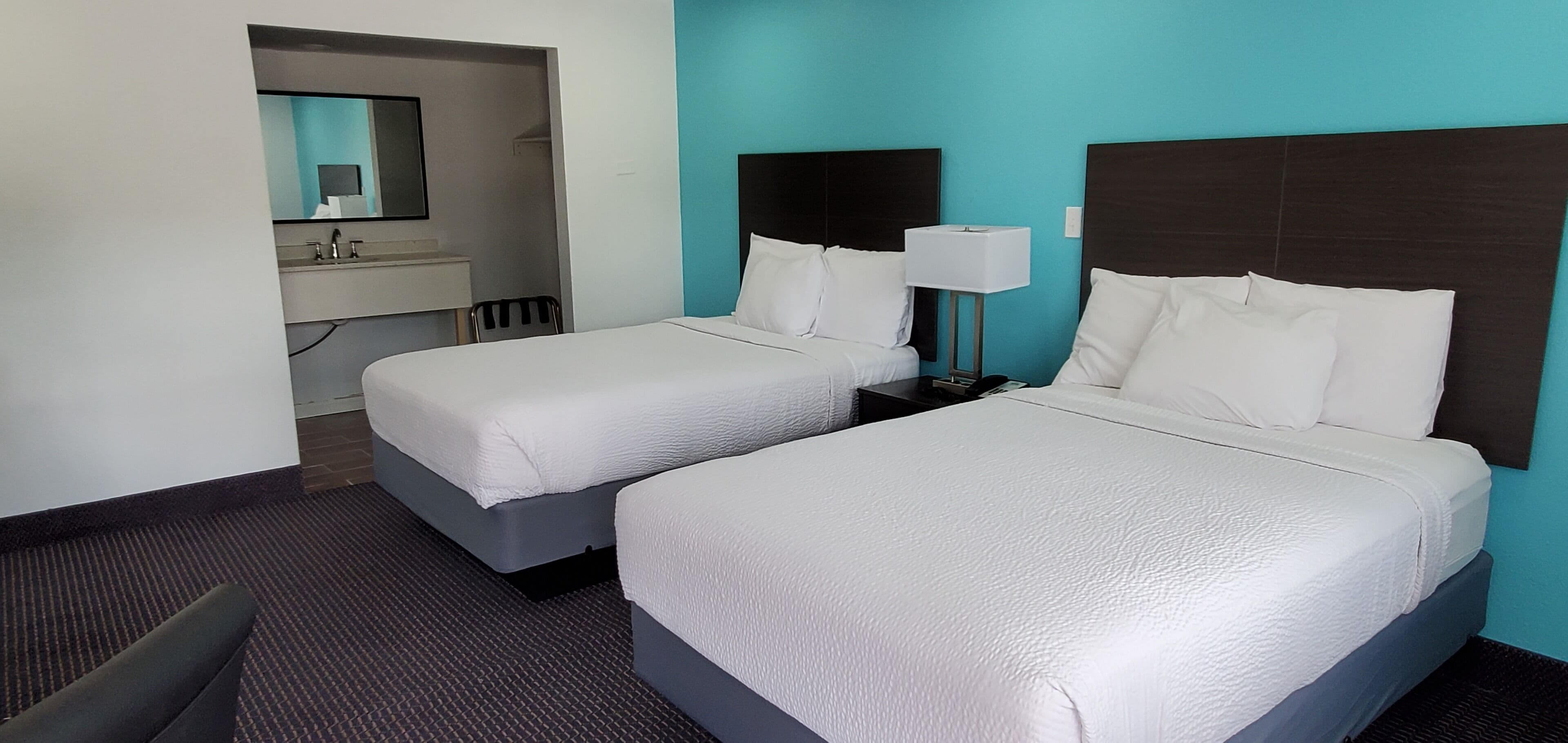 Travelodge by Wyndham Livonia Canton Novi Detroit Area