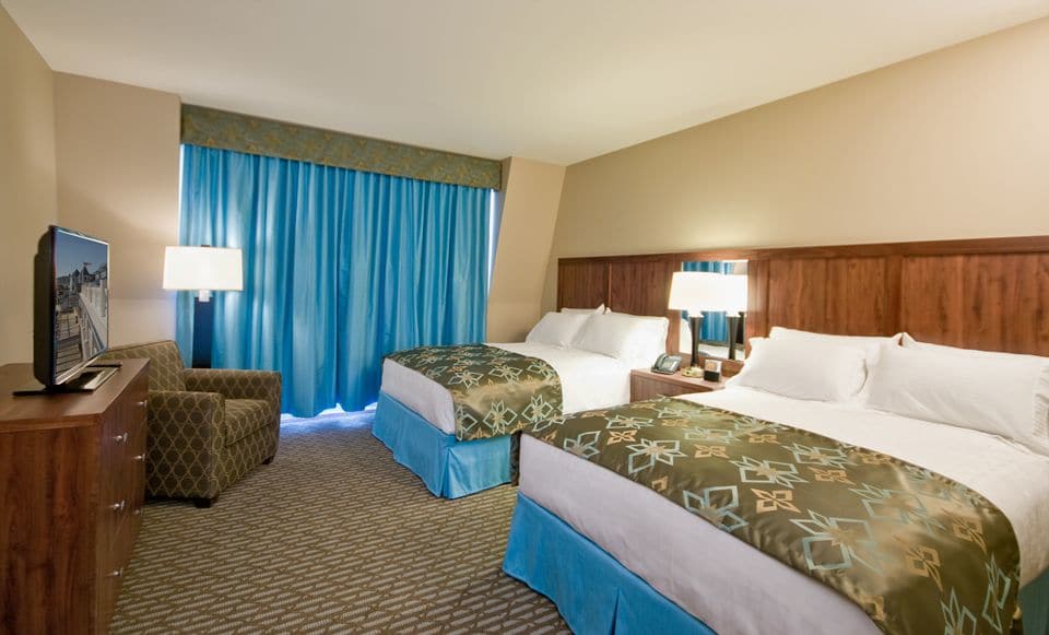 Bicycle Street Inn and Suites