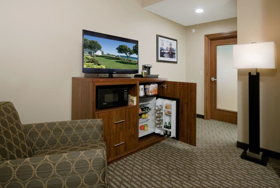 Bicycle Street Inn and Suites