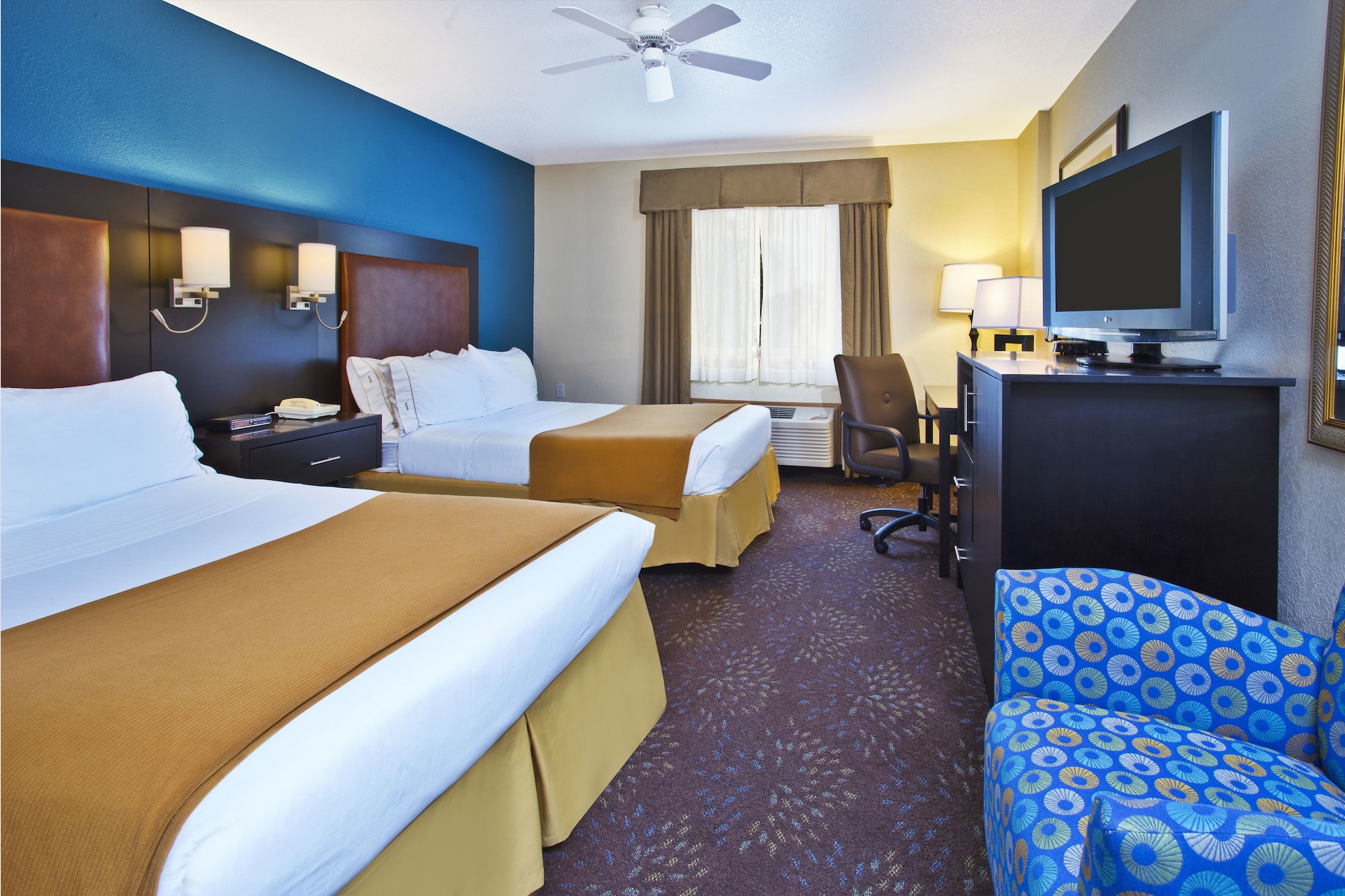 Holiday Inn Express Mackinaw City
