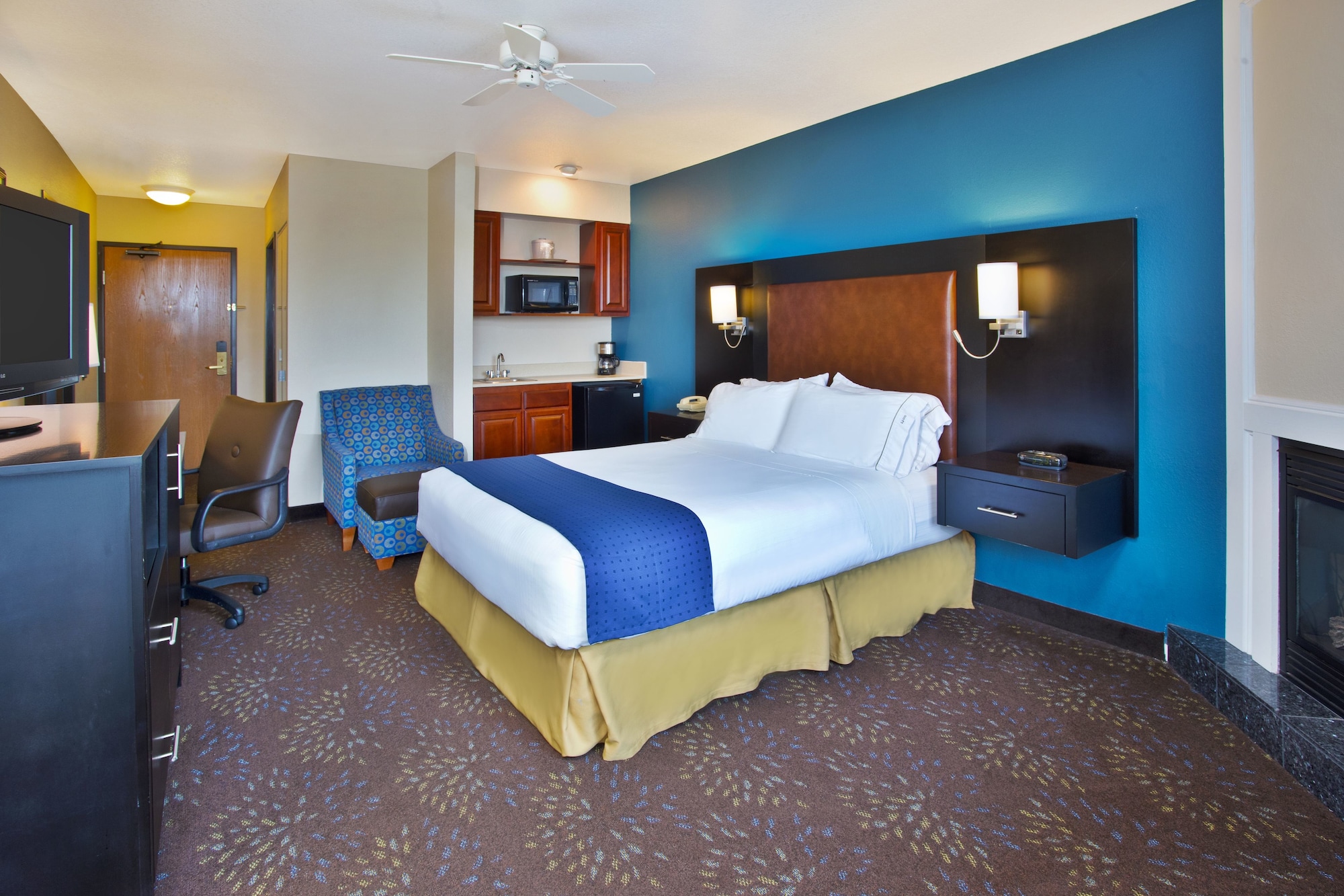 Holiday Inn Express Mackinaw City