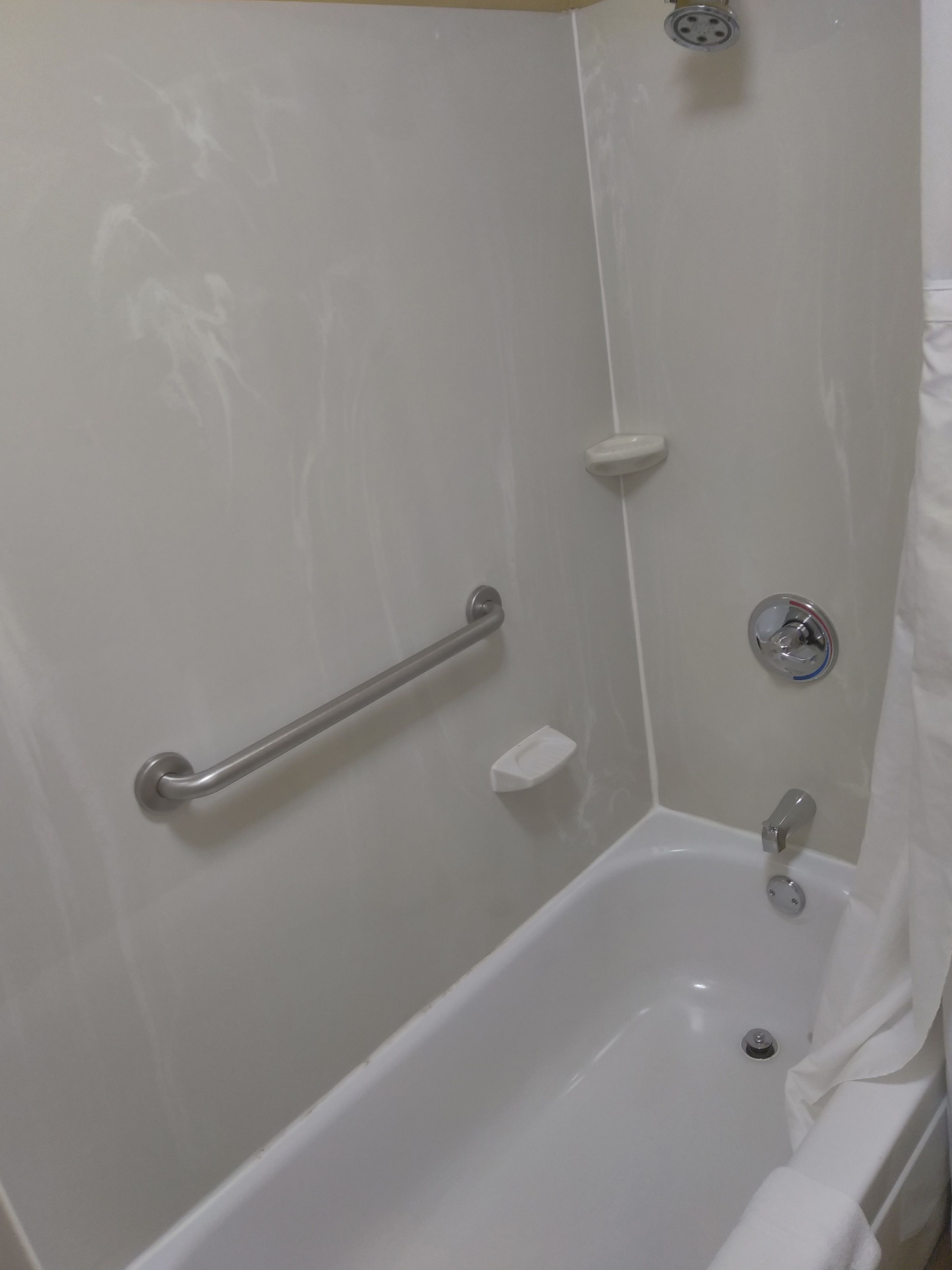 Baymont Inn & Suites Madison Heights Detroit Area
