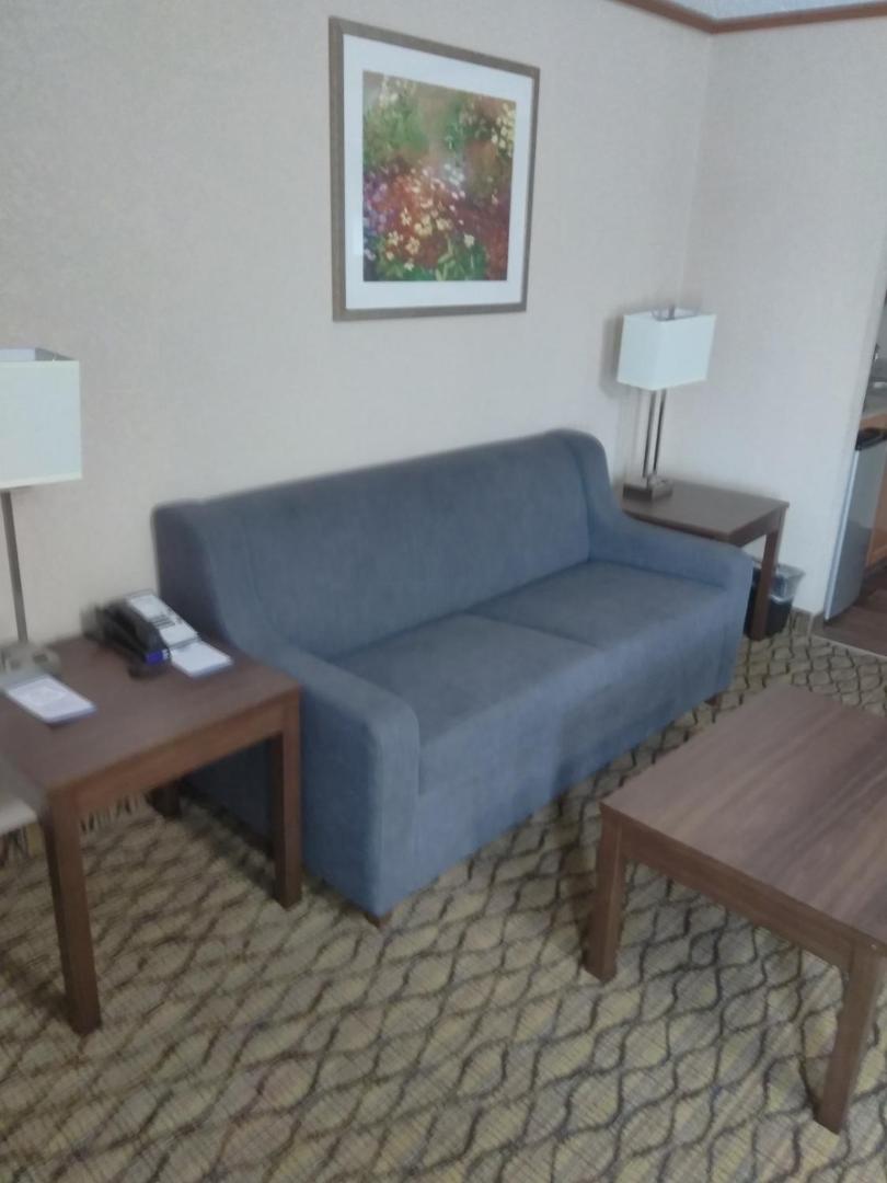 Baymont Inn & Suites Madison Heights Detroit Area