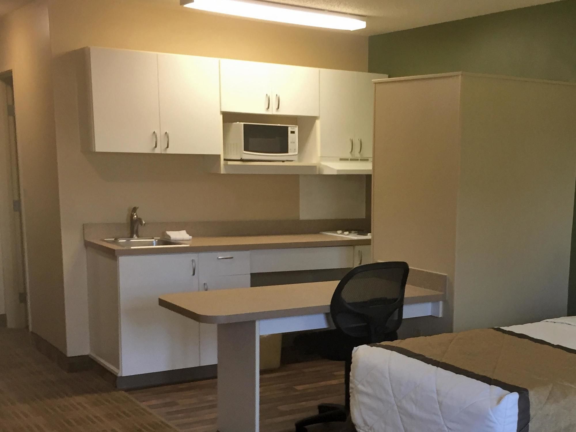 Extended Stay America Detroit Madison Heights