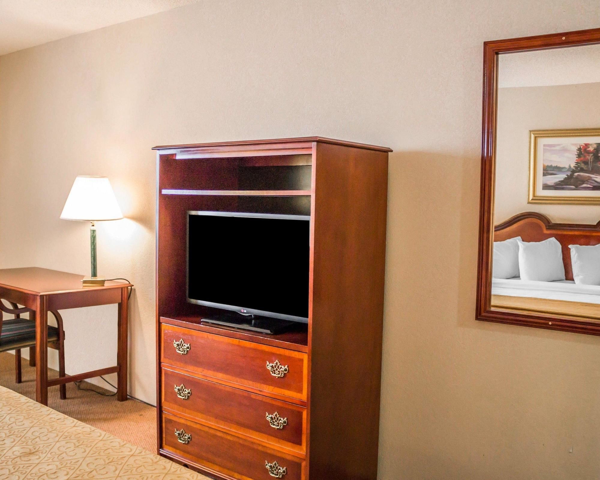 Quality Inn & Suites