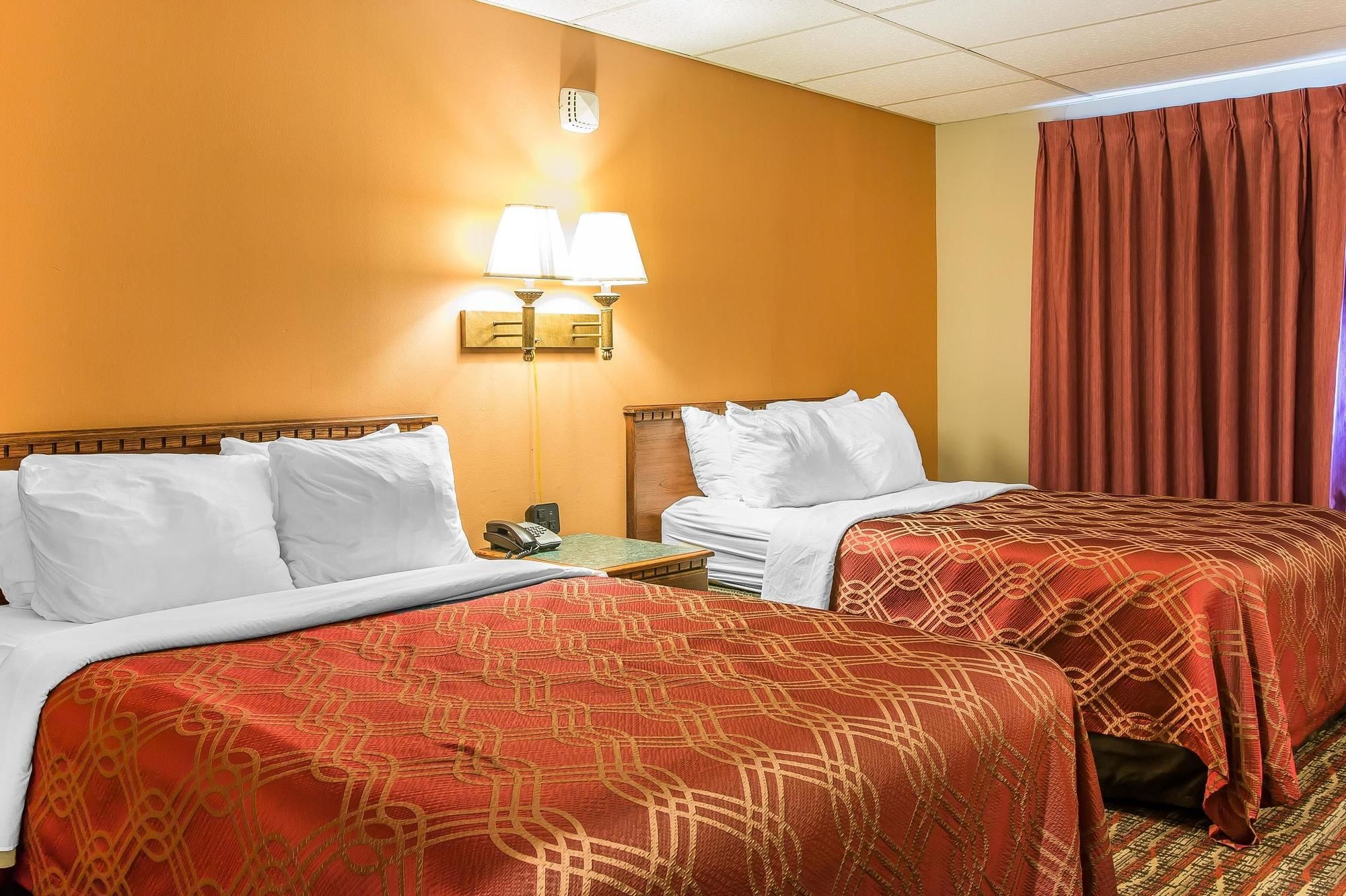 Econo Lodge Lakeside