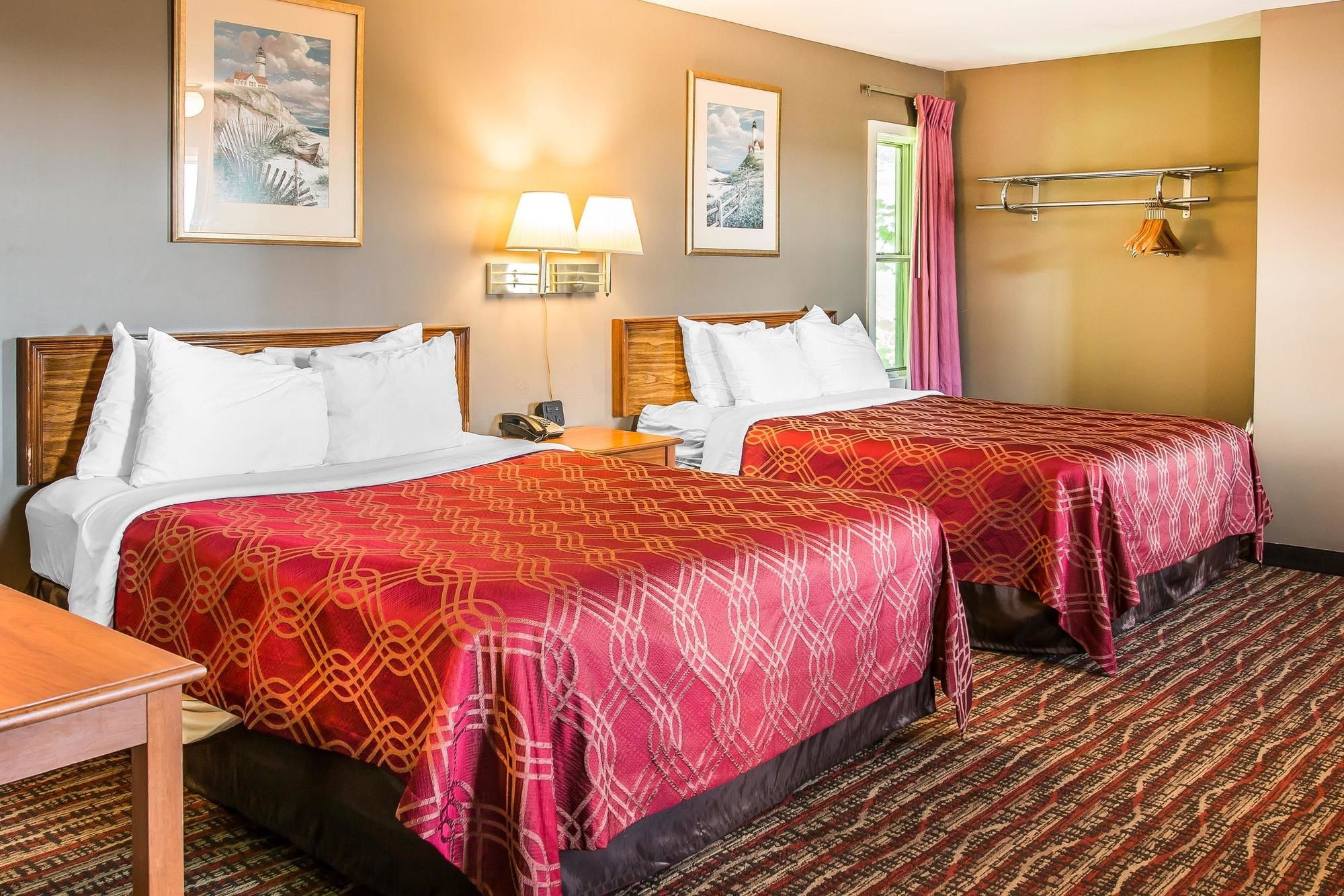 Econo Lodge Lakeside