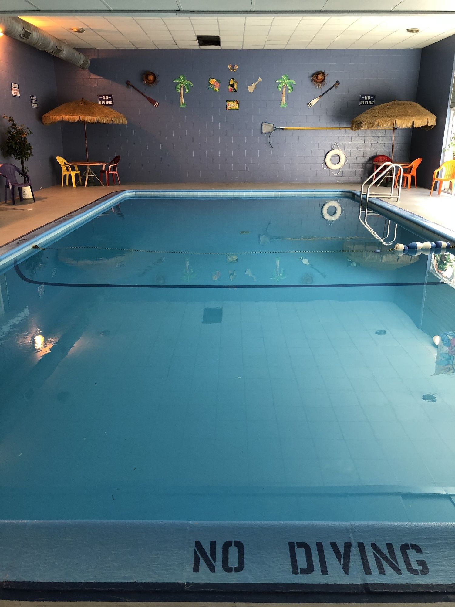 A Victory Inn & Suites - Muskegon