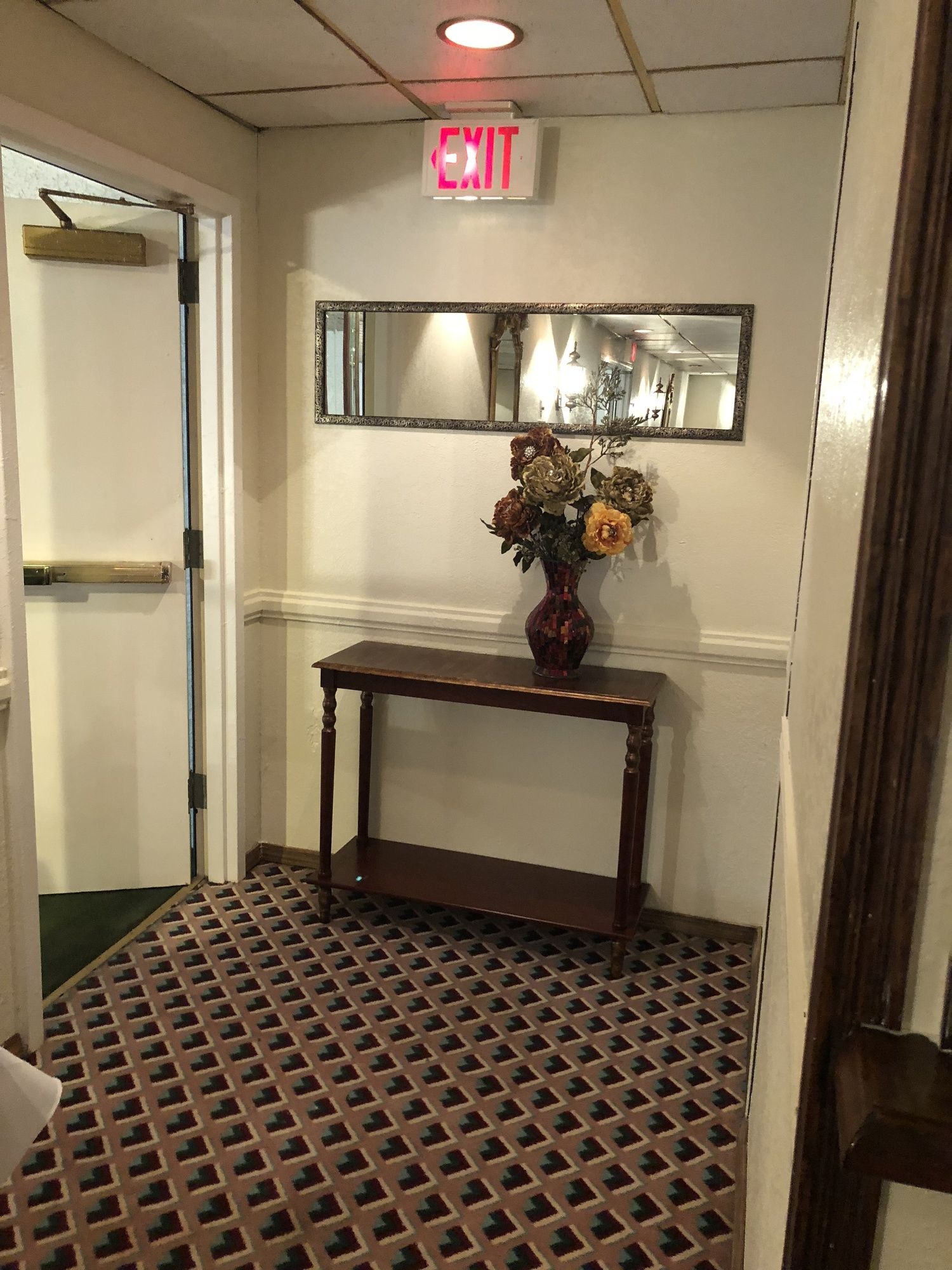 A Victory Inn & Suites - Muskegon