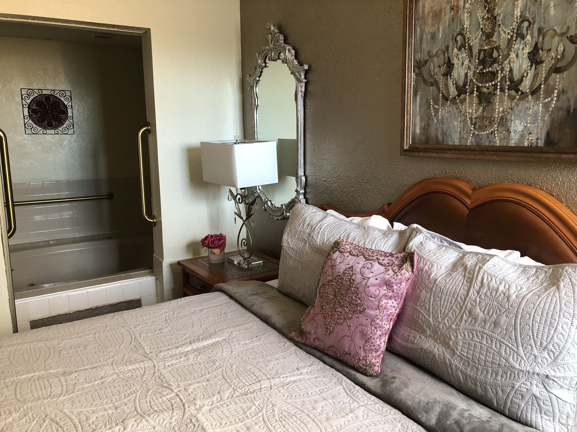 A Victory Inn & Suites - Muskegon