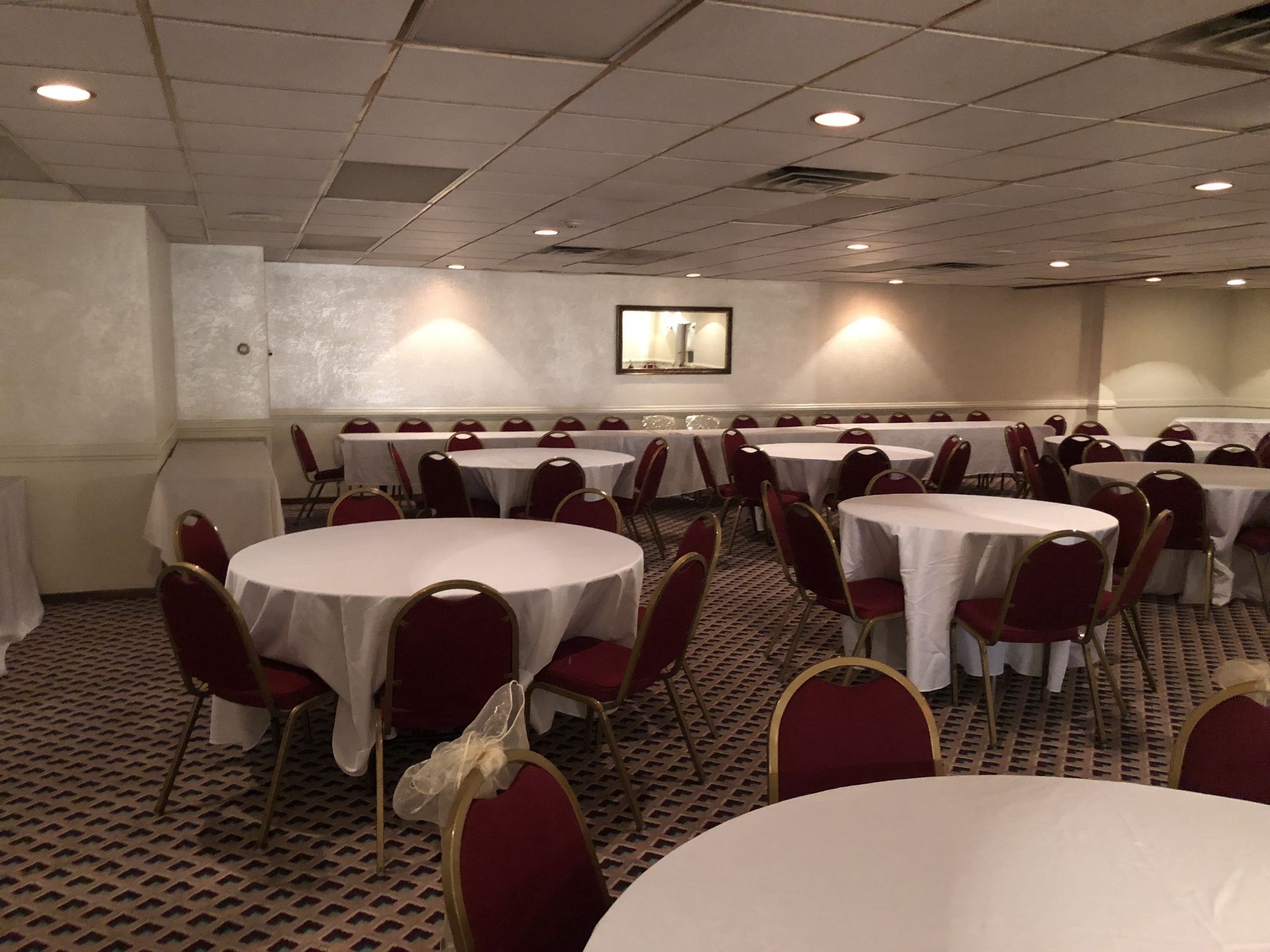 A Victory Inn & Suites - Muskegon