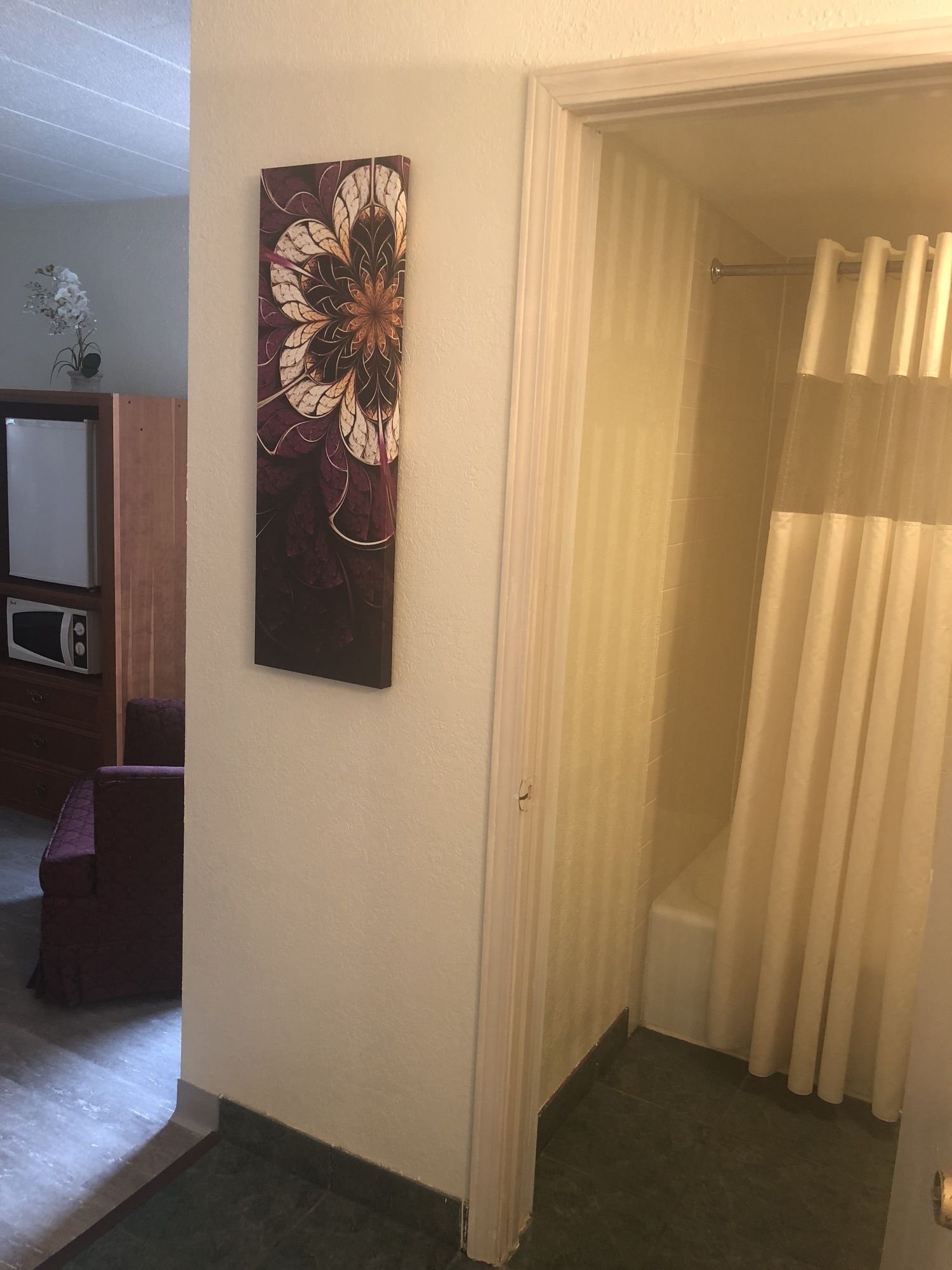 A Victory Inn & Suites - Muskegon