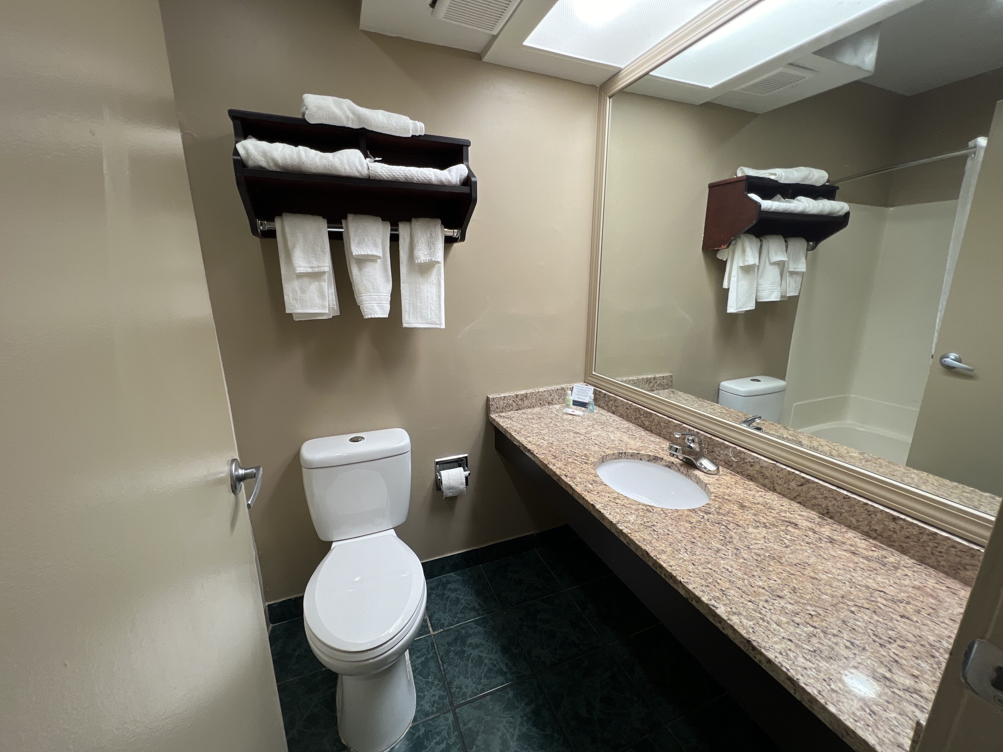 Days Inn By Wyndham Muskegon