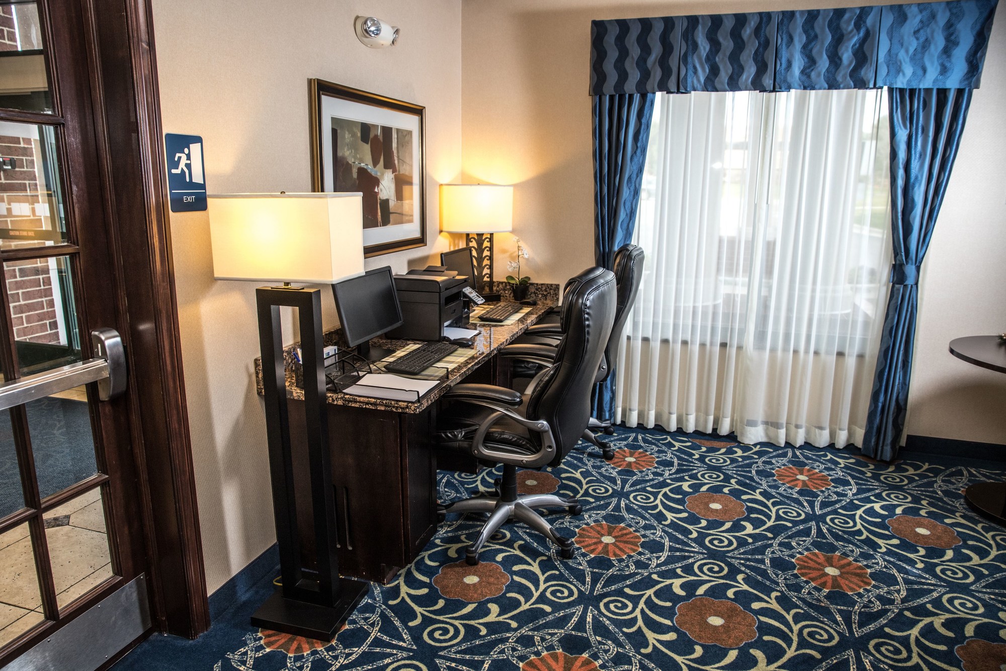 Holiday Inn Express & Suites Detroit-Novi