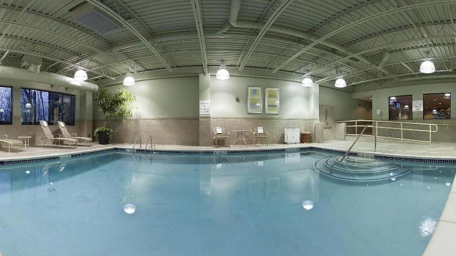 Holiday Inn Express & Suites Detroit-Novi