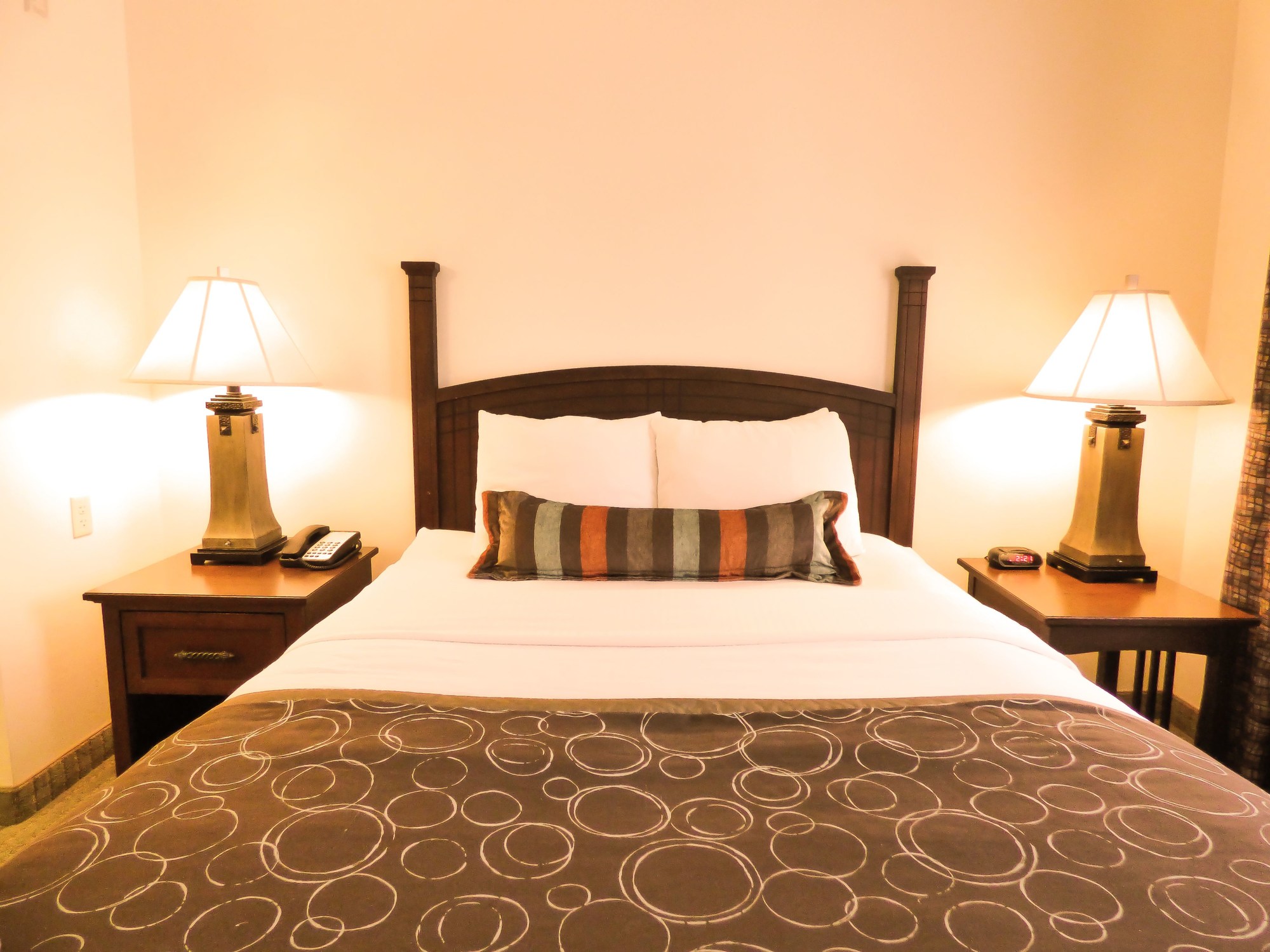 Staybridge Suites Detroit - Novi