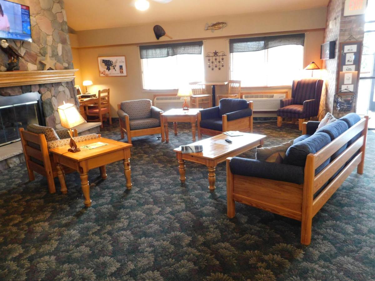 AmericInn by Wyndham Oscoda Near AuSable River