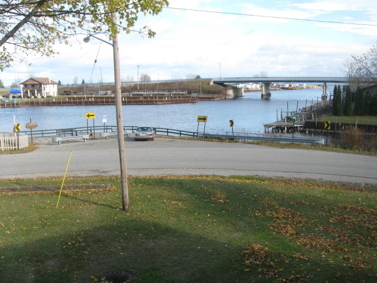 AmericInn by Wyndham Oscoda Near AuSable River