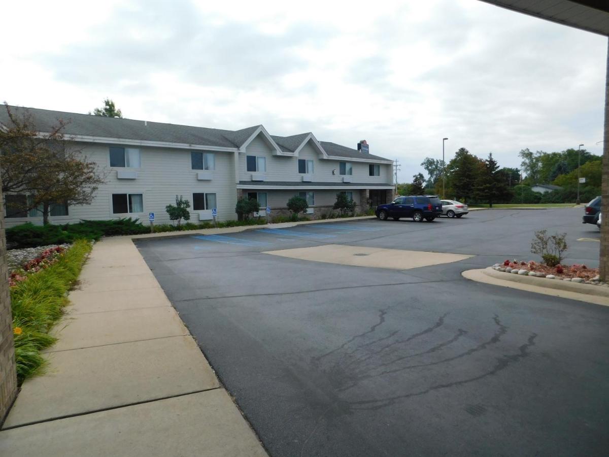 AmericInn by Wyndham Oscoda Near AuSable River