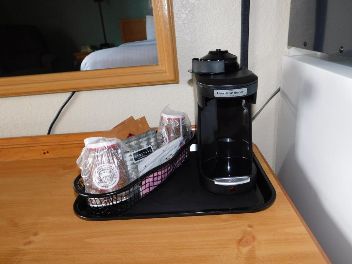 AmericInn by Wyndham Oscoda Near AuSable River