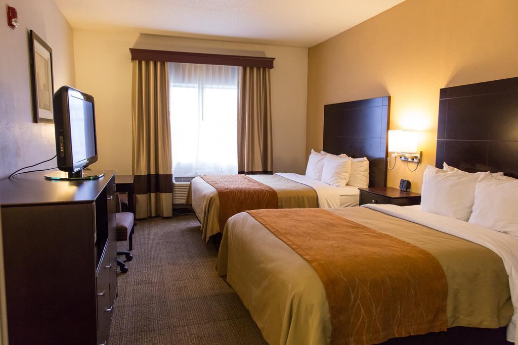 Comfort Inn & Suites