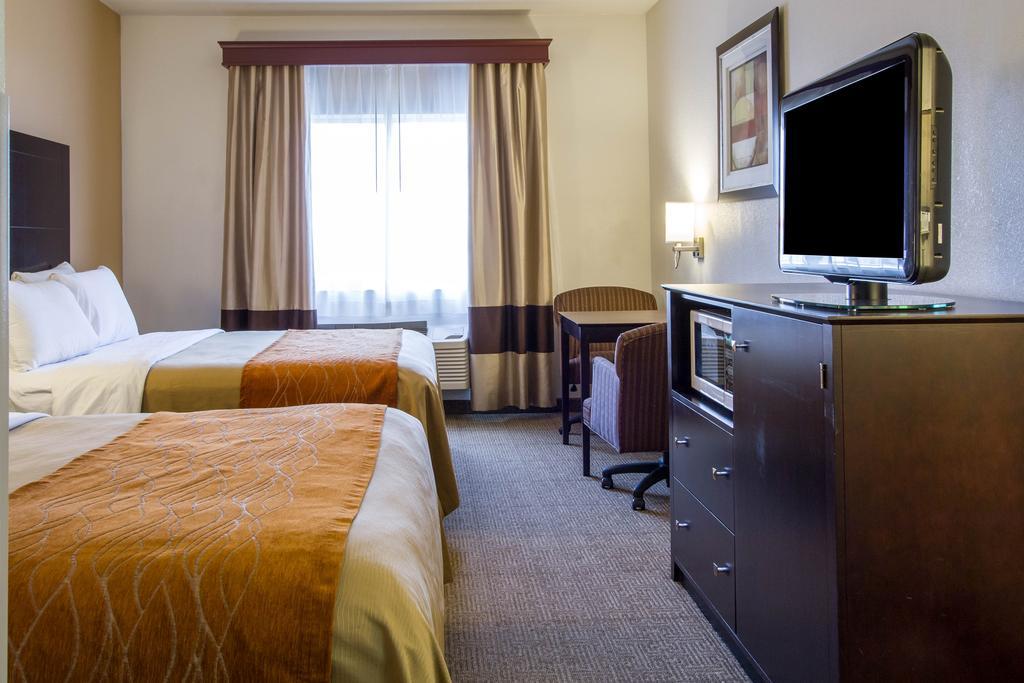 Comfort Inn & Suites