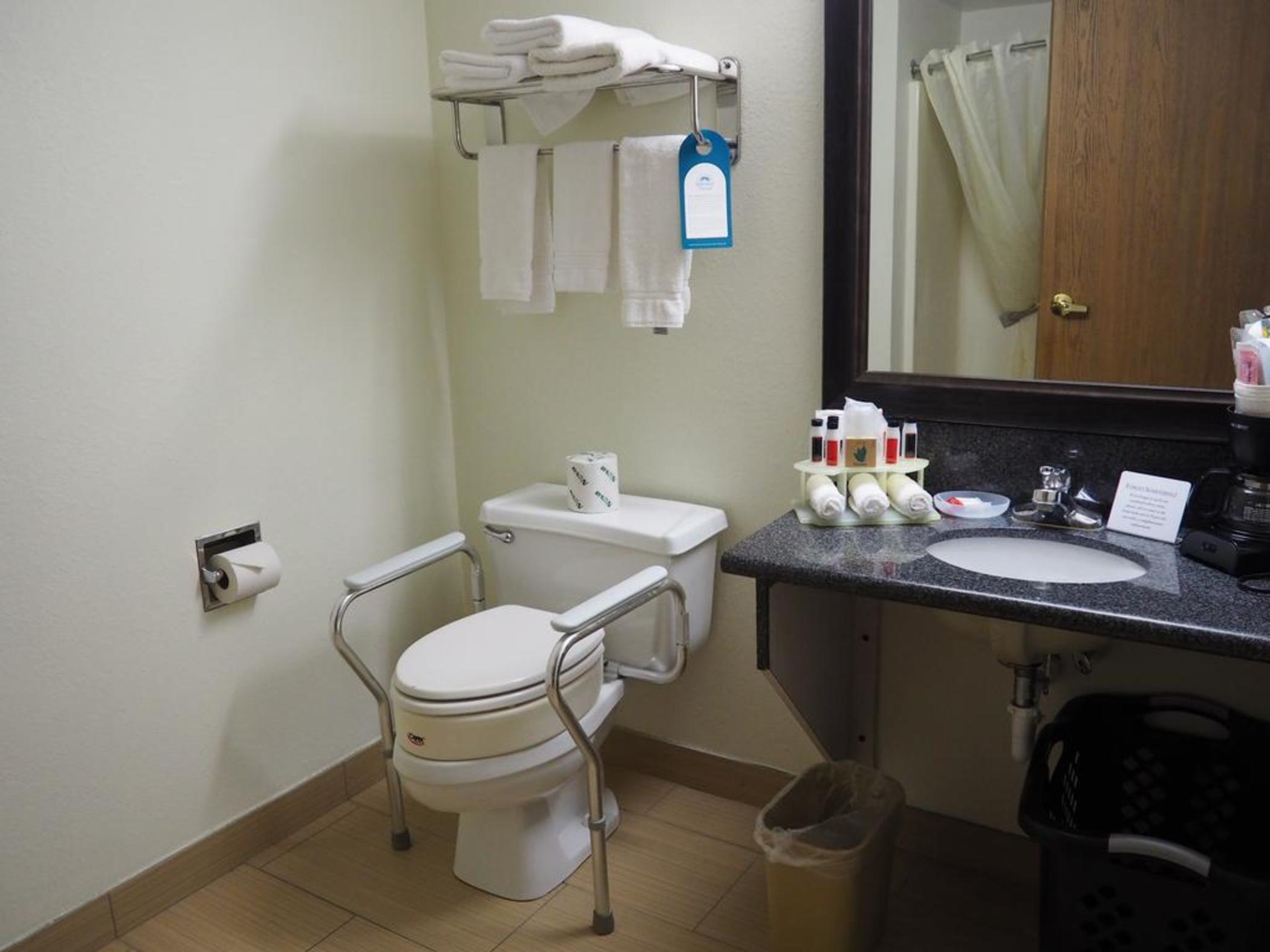 Days Inn by Wyndham Petoskey