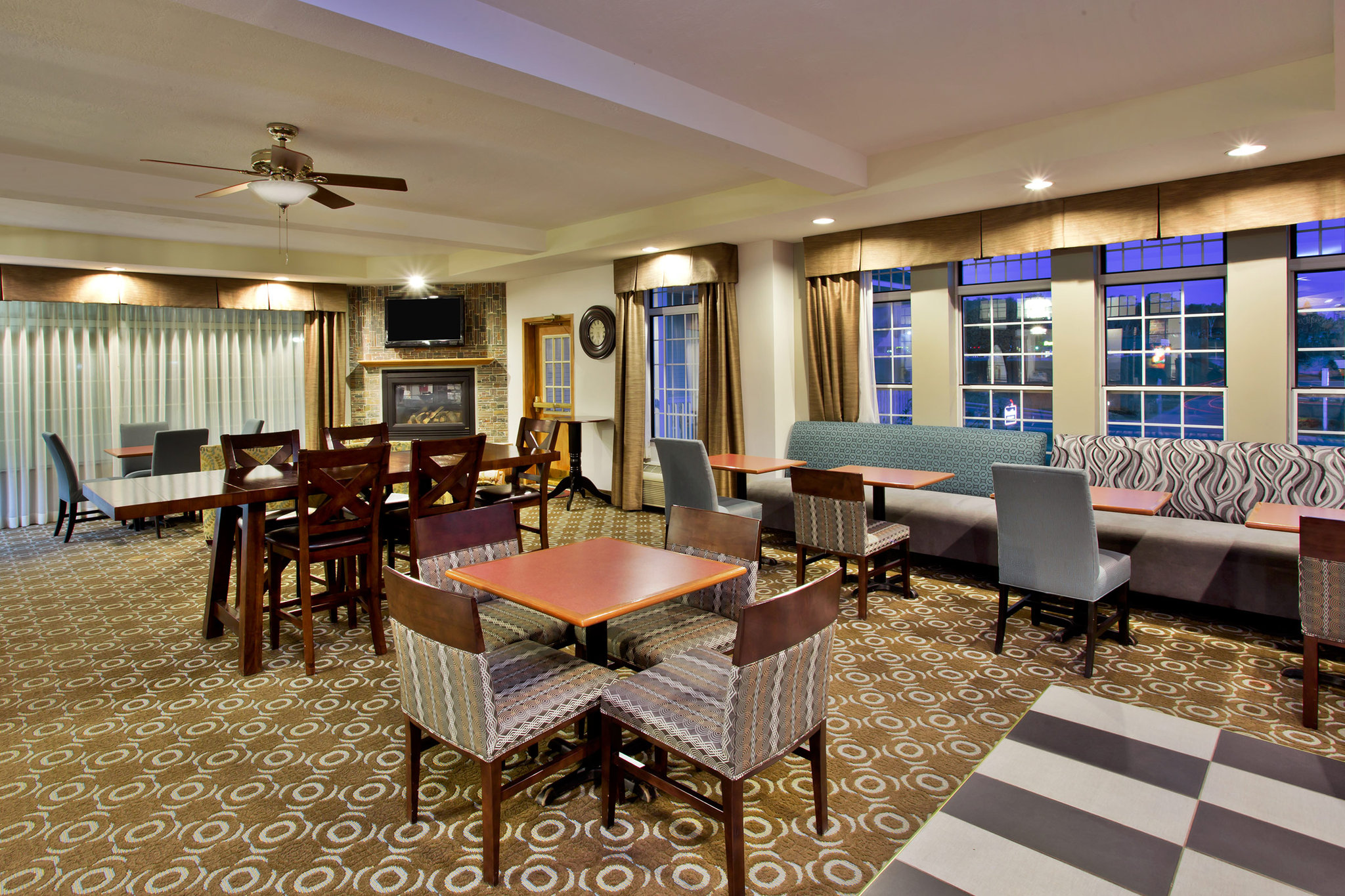 Days Inn by Wyndham Petoskey