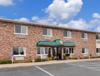 AmericInn by Wyndham Petoskey