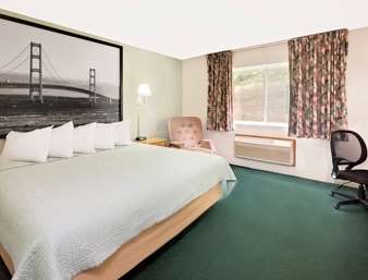 AmericInn by Wyndham Petoskey