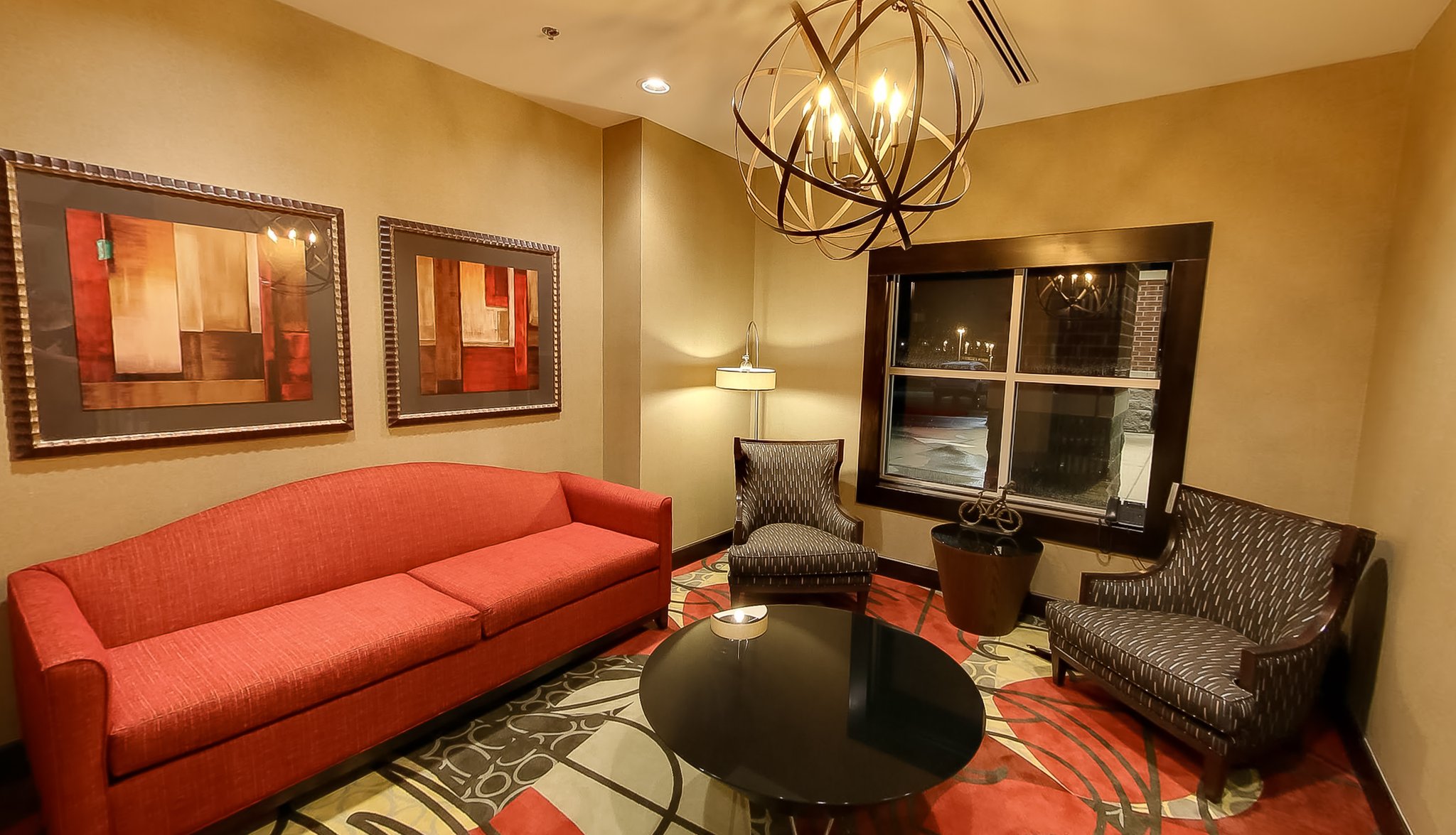 Holiday Inn Express & Suites Plymouth Ann Arbor Area