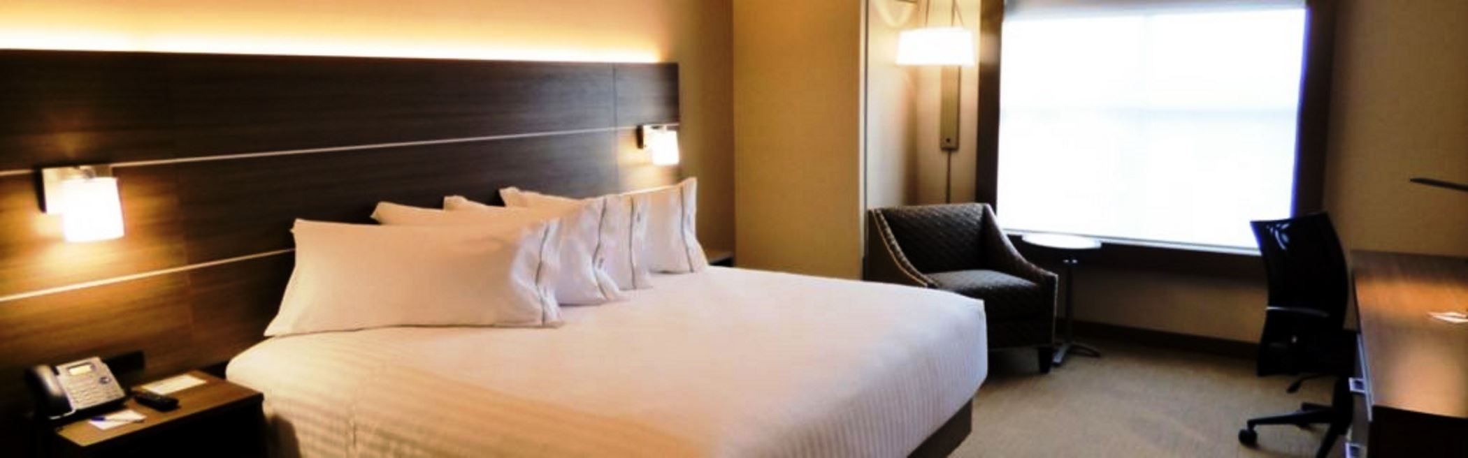 Holiday Inn Express & Suites Plymouth Ann Arbor Area