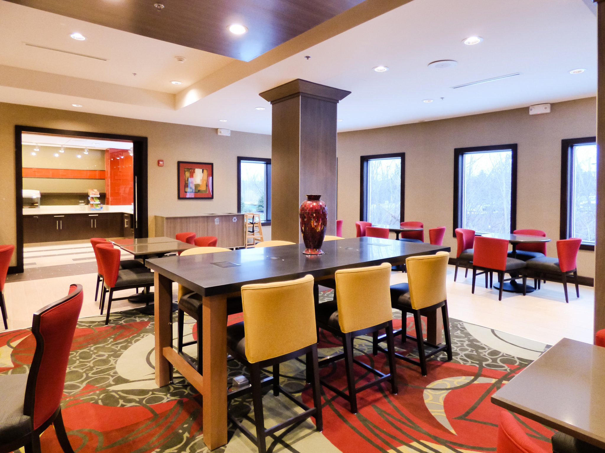Holiday Inn Express & Suites Plymouth Ann Arbor Area