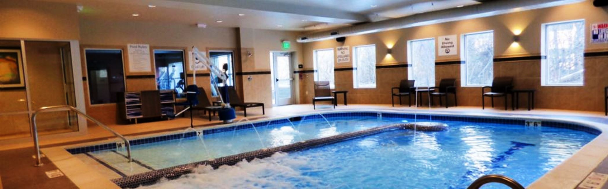 Holiday Inn Express & Suites Plymouth Ann Arbor Area