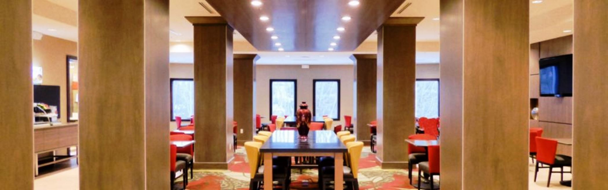 Holiday Inn Express & Suites Plymouth Ann Arbor Area