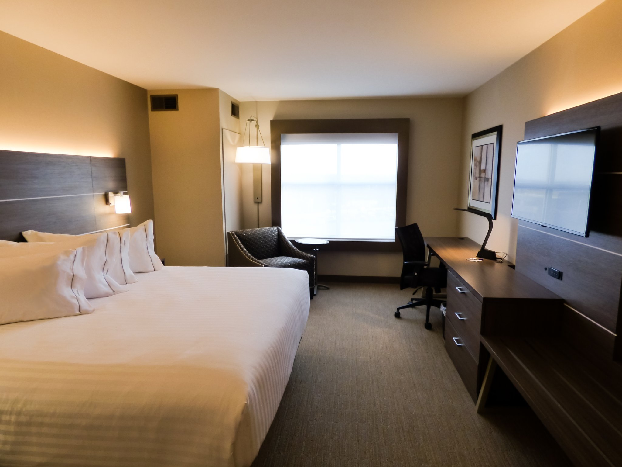 Holiday Inn Express & Suites Plymouth Ann Arbor Area