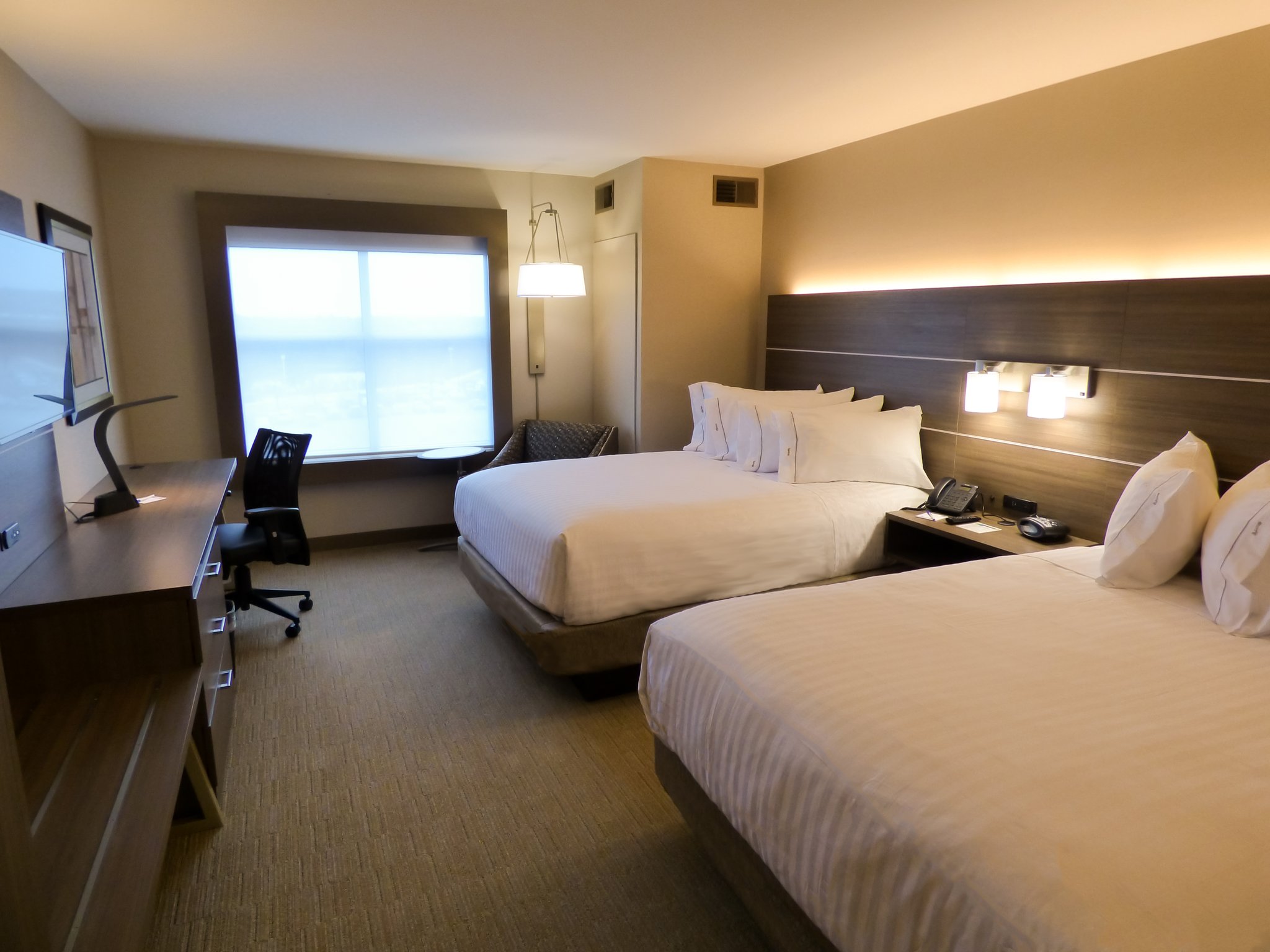 Holiday Inn Express & Suites Plymouth Ann Arbor Area