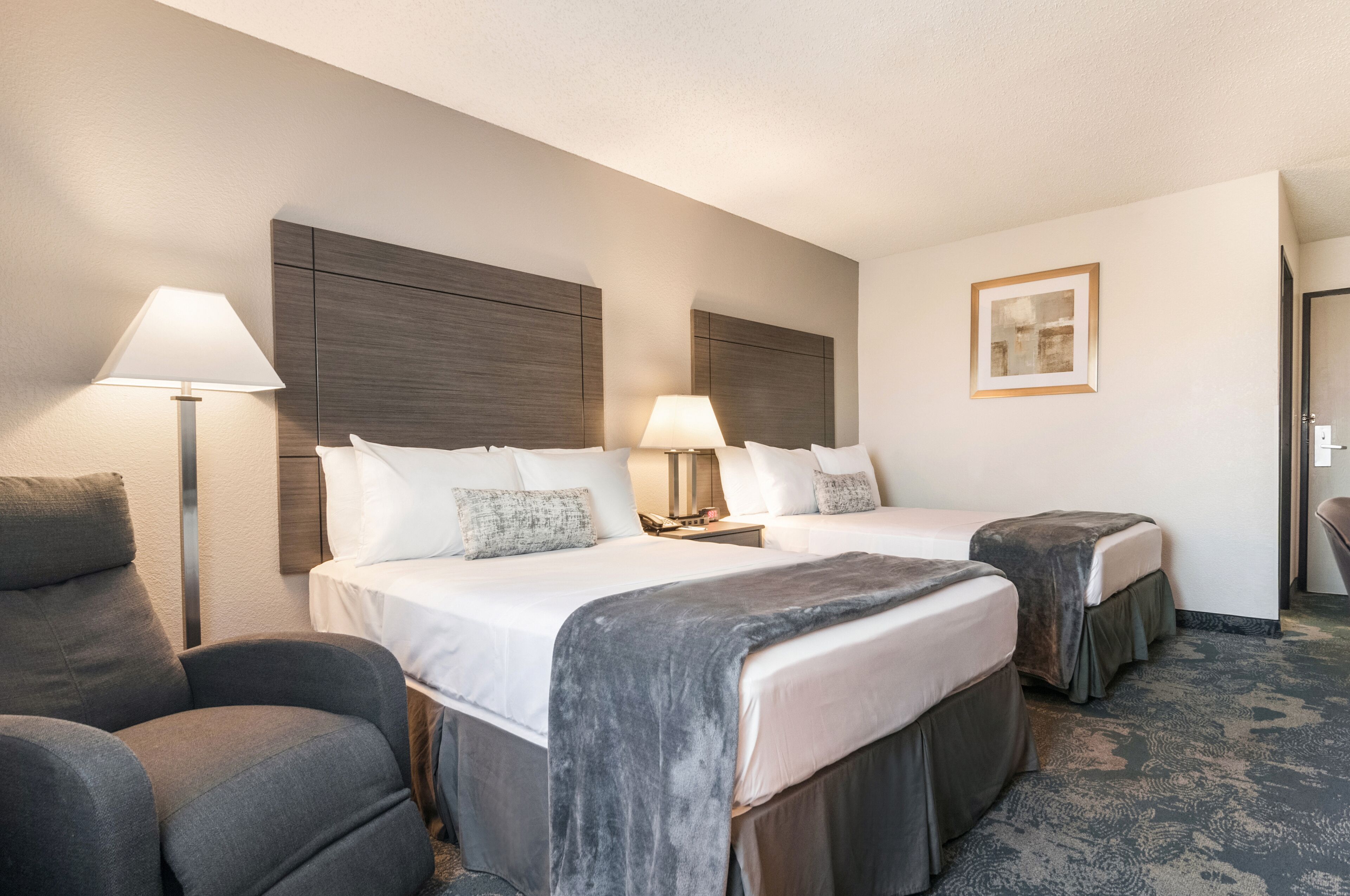 American Inn & Suites Romulus DTW