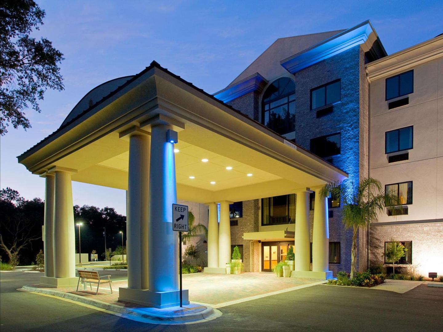 Baymont by Wyndham Detroit Airport/Romulus