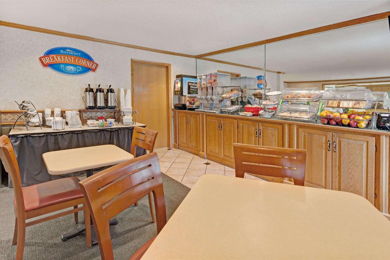 Baymont by Wyndham Detroit Airport/Romulus