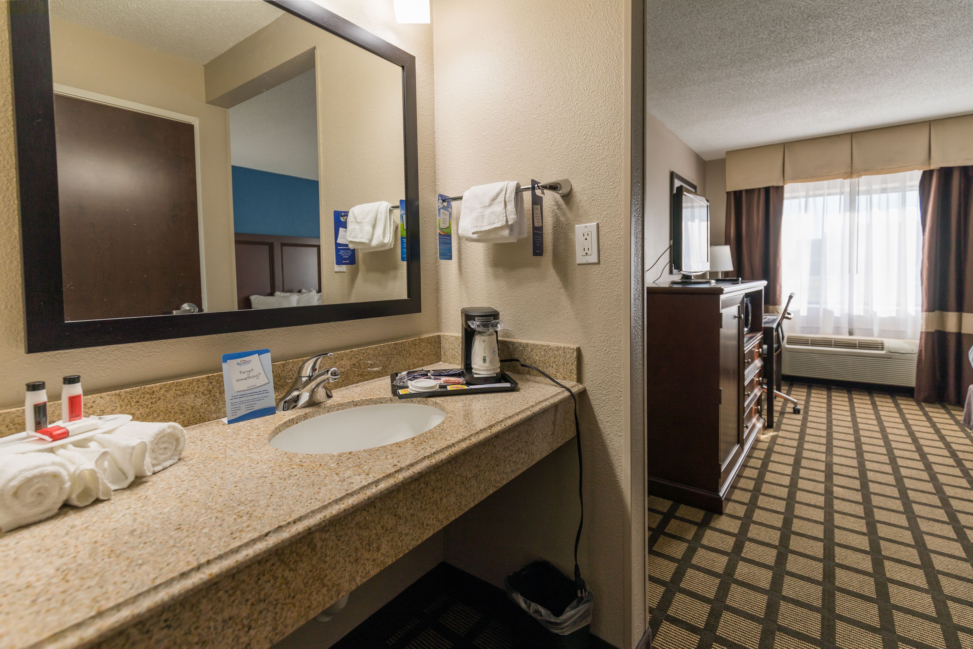 Baymont by Wyndham Detroit Airport/Romulus