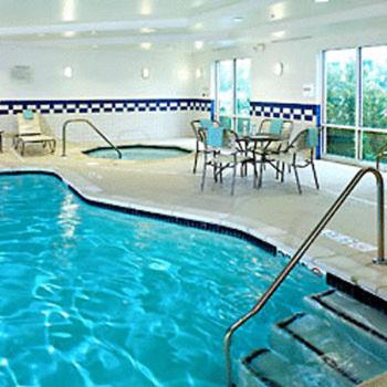 Fairfield Inn and Suites by Marriott Detroit Metropolitan Airport