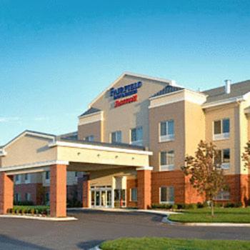 Fairfield Inn and Suites by Marriott Detroit Metropolitan Airport