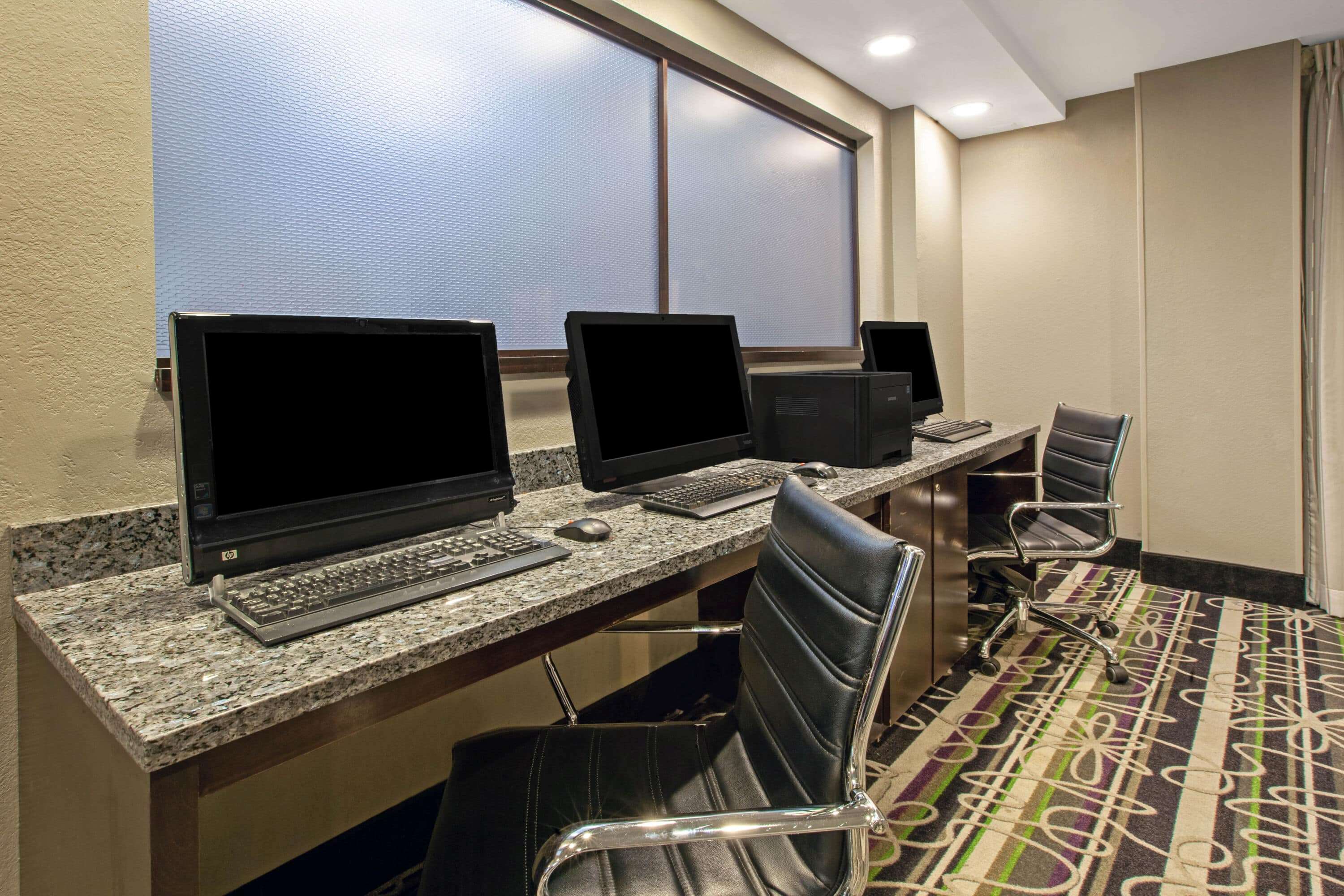 La Quinta Inn & Suites Detroit Metro Airport