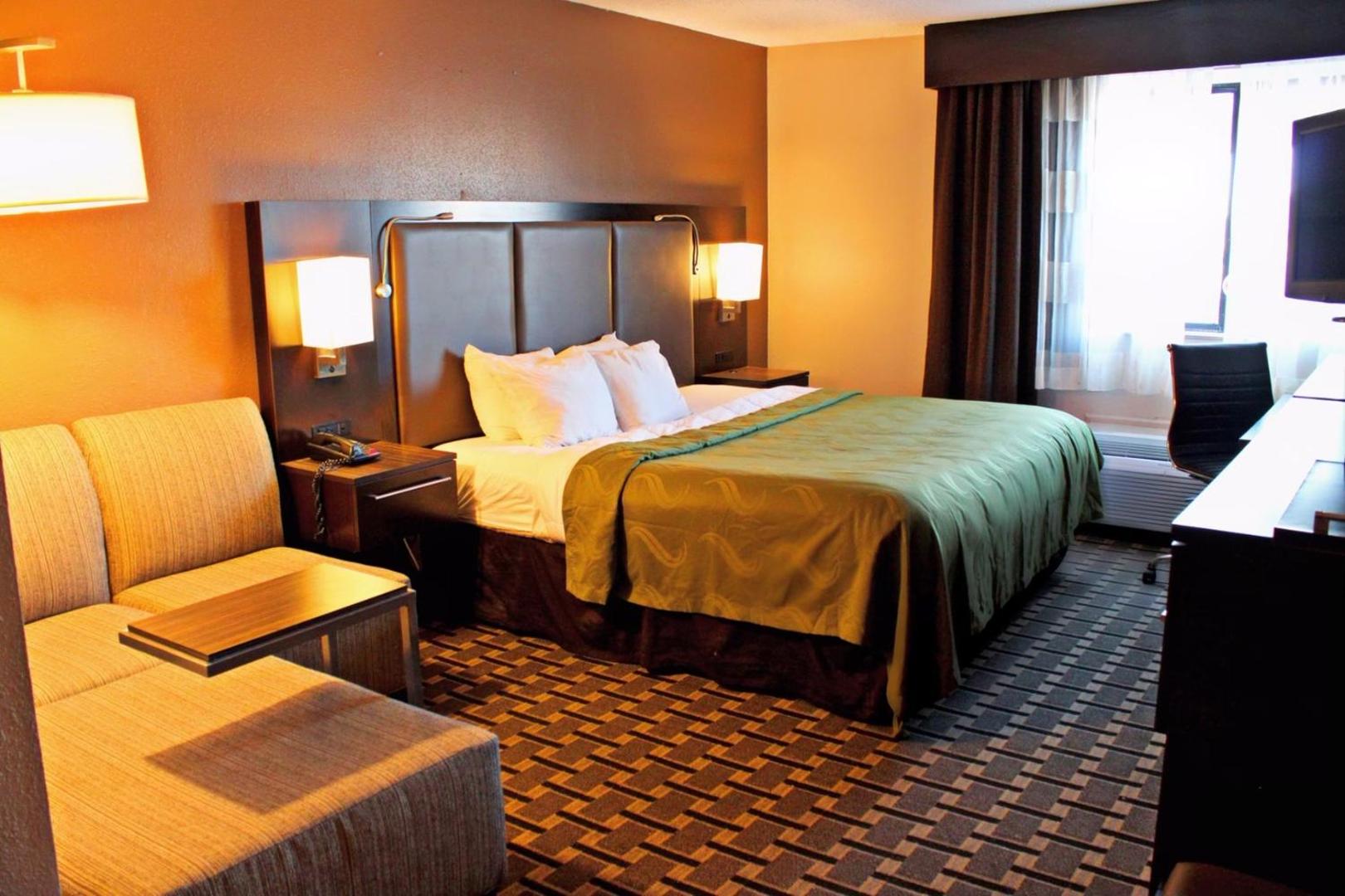 Quality Inn & Suites