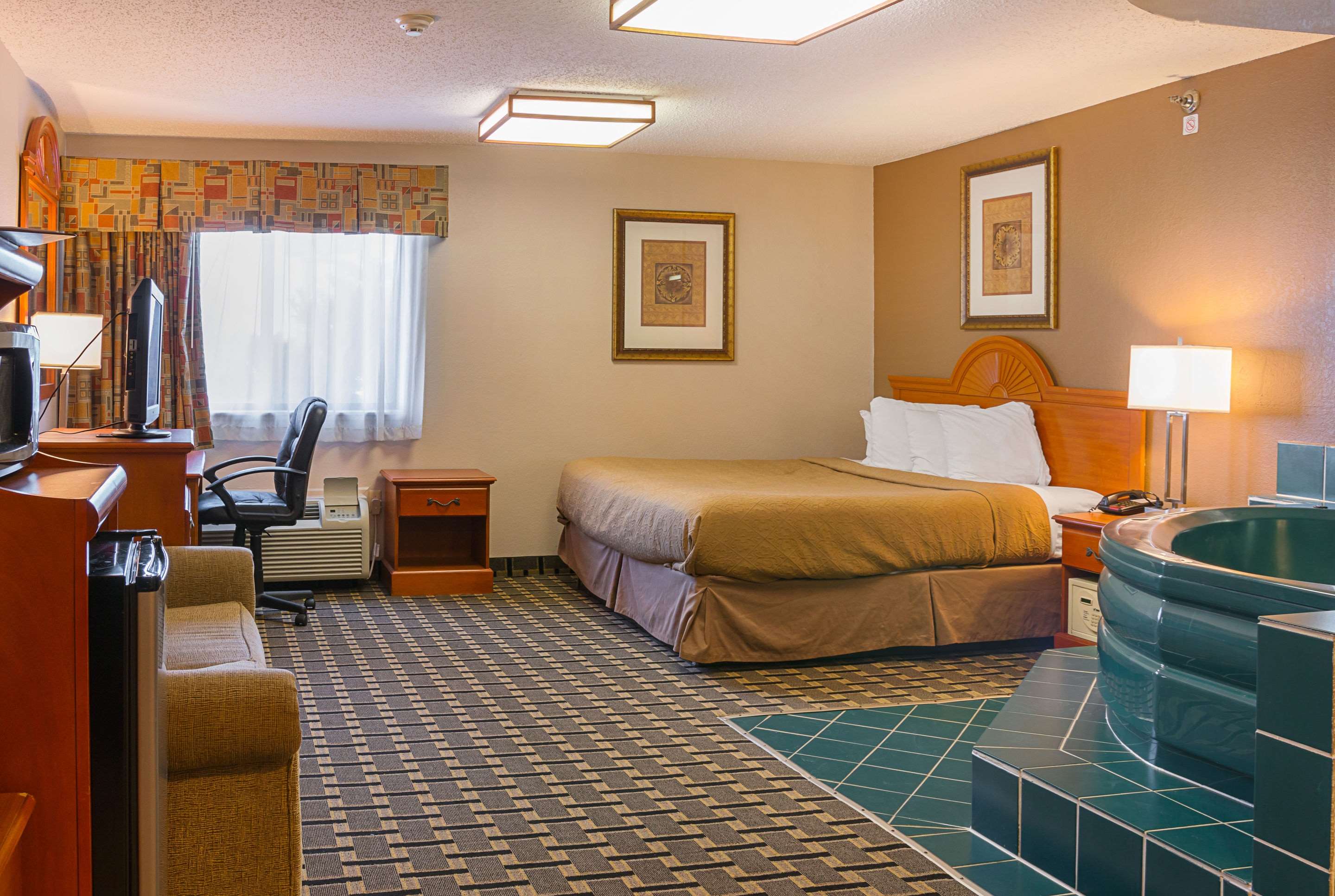 Quality Inn & Suites