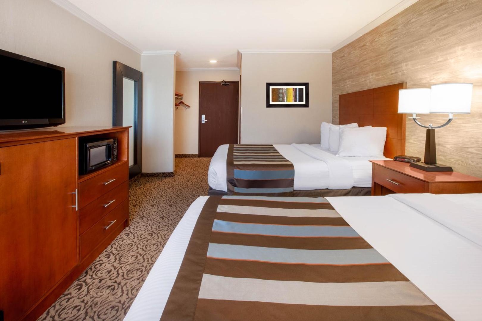 Wingate by Wyndham Detroit Metro Airport