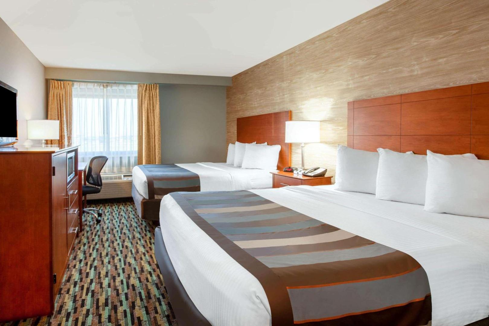 Wingate by Wyndham Detroit Metro Airport
